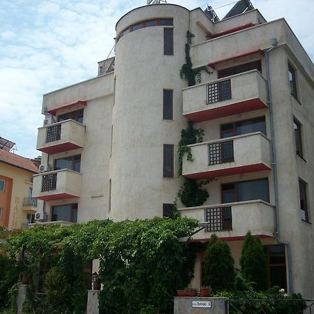 Hotel Neven Πριμόρσκο Εξωτερικό φωτογραφία