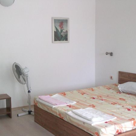 Hotel Neven Πριμόρσκο Εξωτερικό φωτογραφία