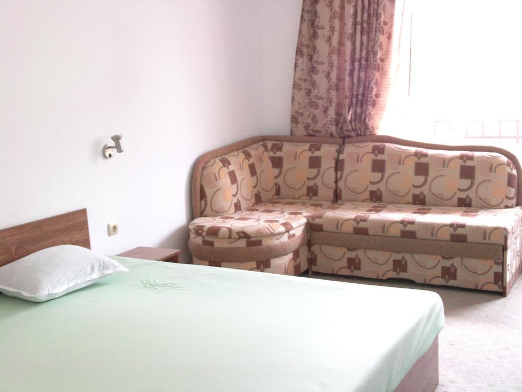 Hotel Neven Πριμόρσκο Δωμάτιο φωτογραφία