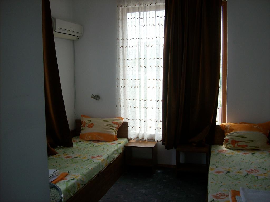 Hotel Neven Πριμόρσκο Δωμάτιο φωτογραφία
