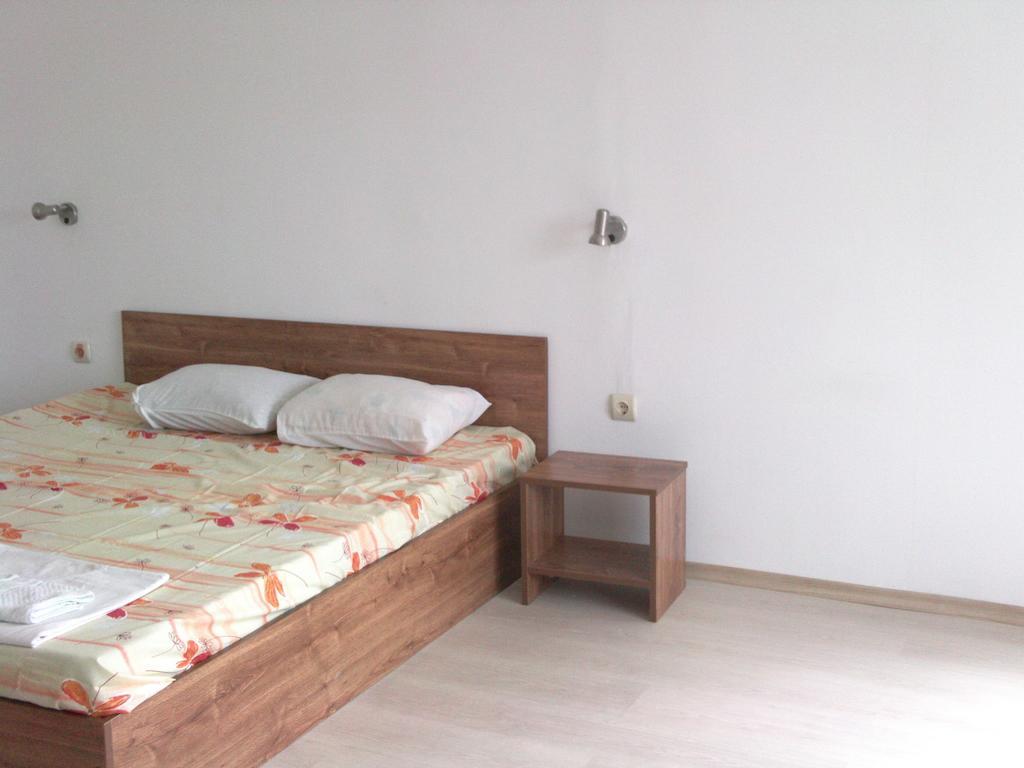 Hotel Neven Πριμόρσκο Εξωτερικό φωτογραφία