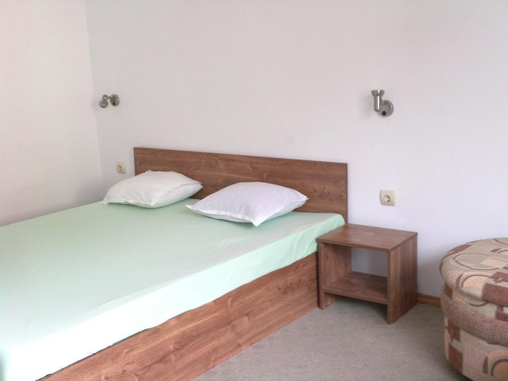 Hotel Neven Πριμόρσκο Δωμάτιο φωτογραφία