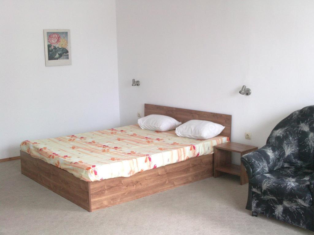 Hotel Neven Πριμόρσκο Εξωτερικό φωτογραφία